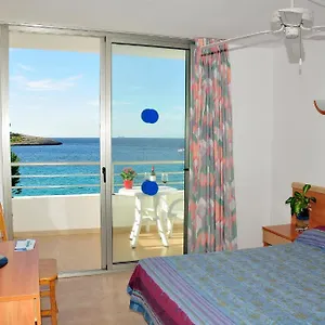 sarenal-apartments.balearic-islands.net/